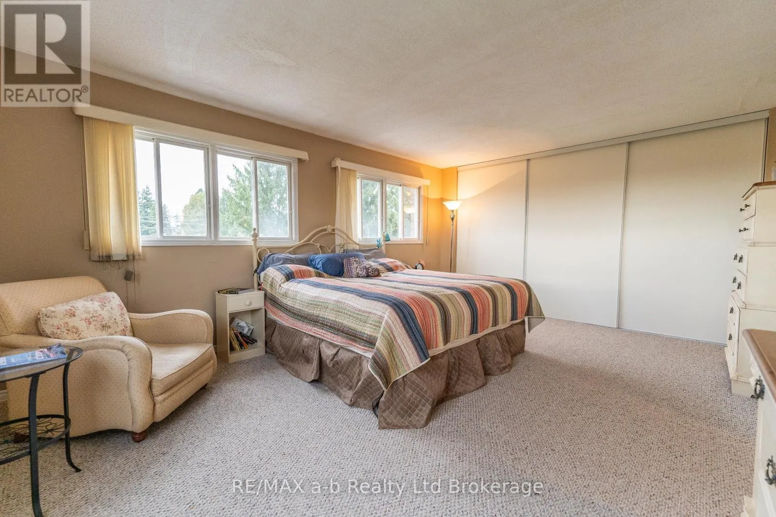 8 - 19 WREN COURT, #8