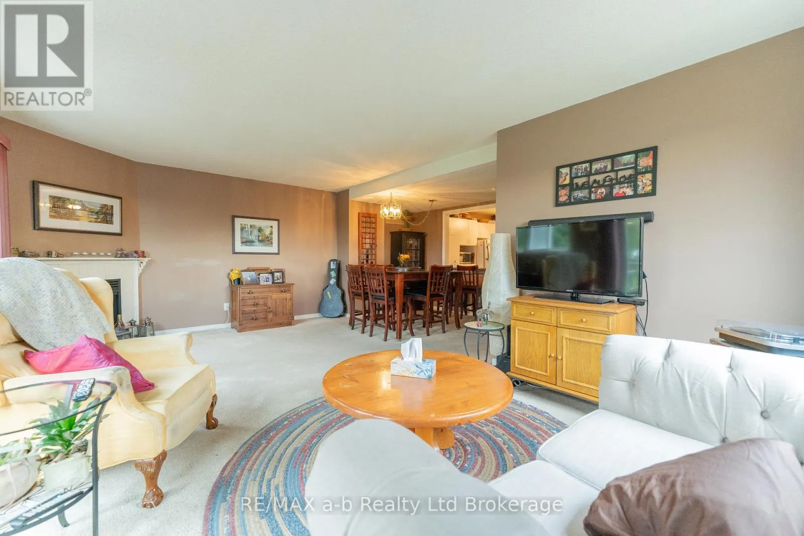 8 - 19 WREN COURT, #8