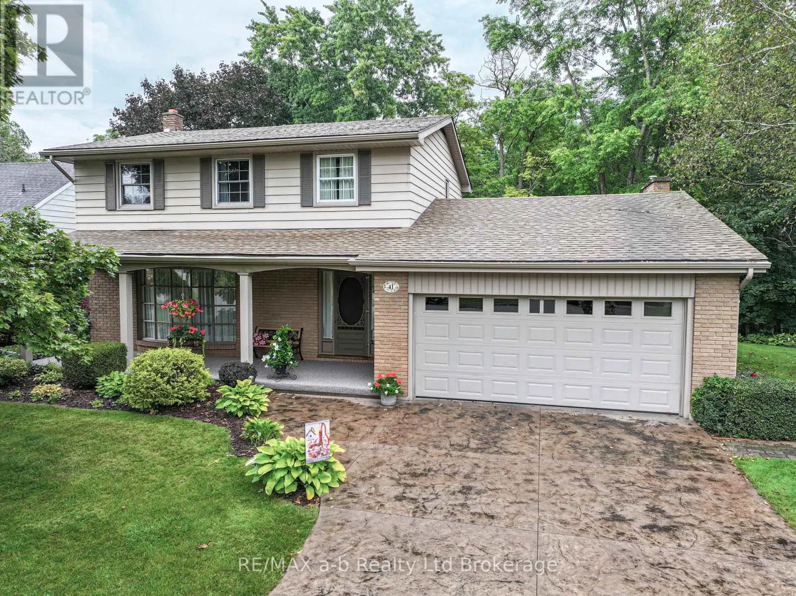41 PARKWOOD DRIVE
