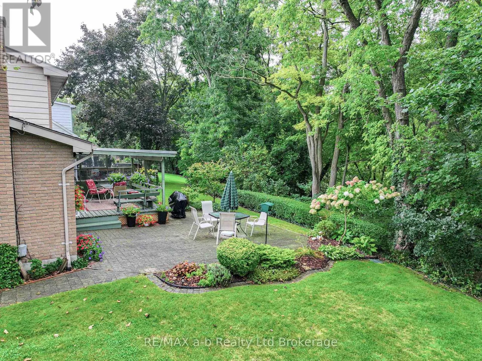 41 PARKWOOD DRIVE