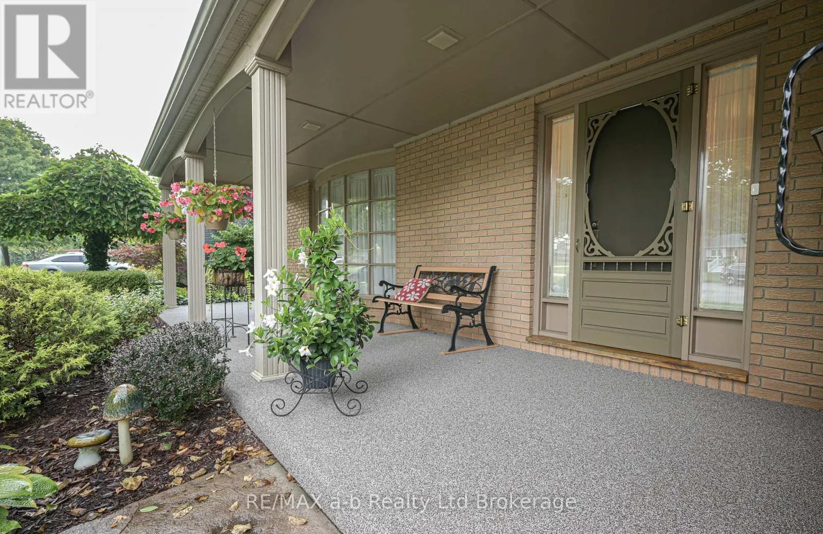 41 PARKWOOD DRIVE