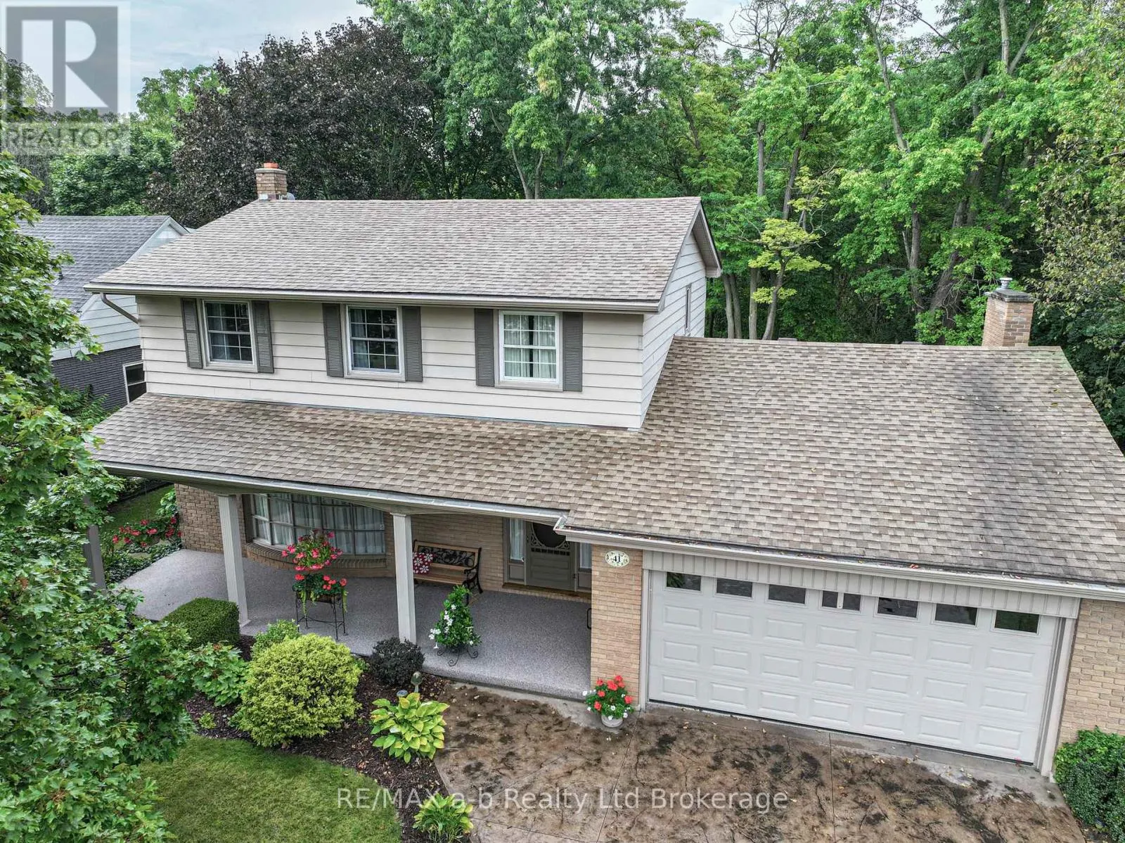 41 PARKWOOD DRIVE