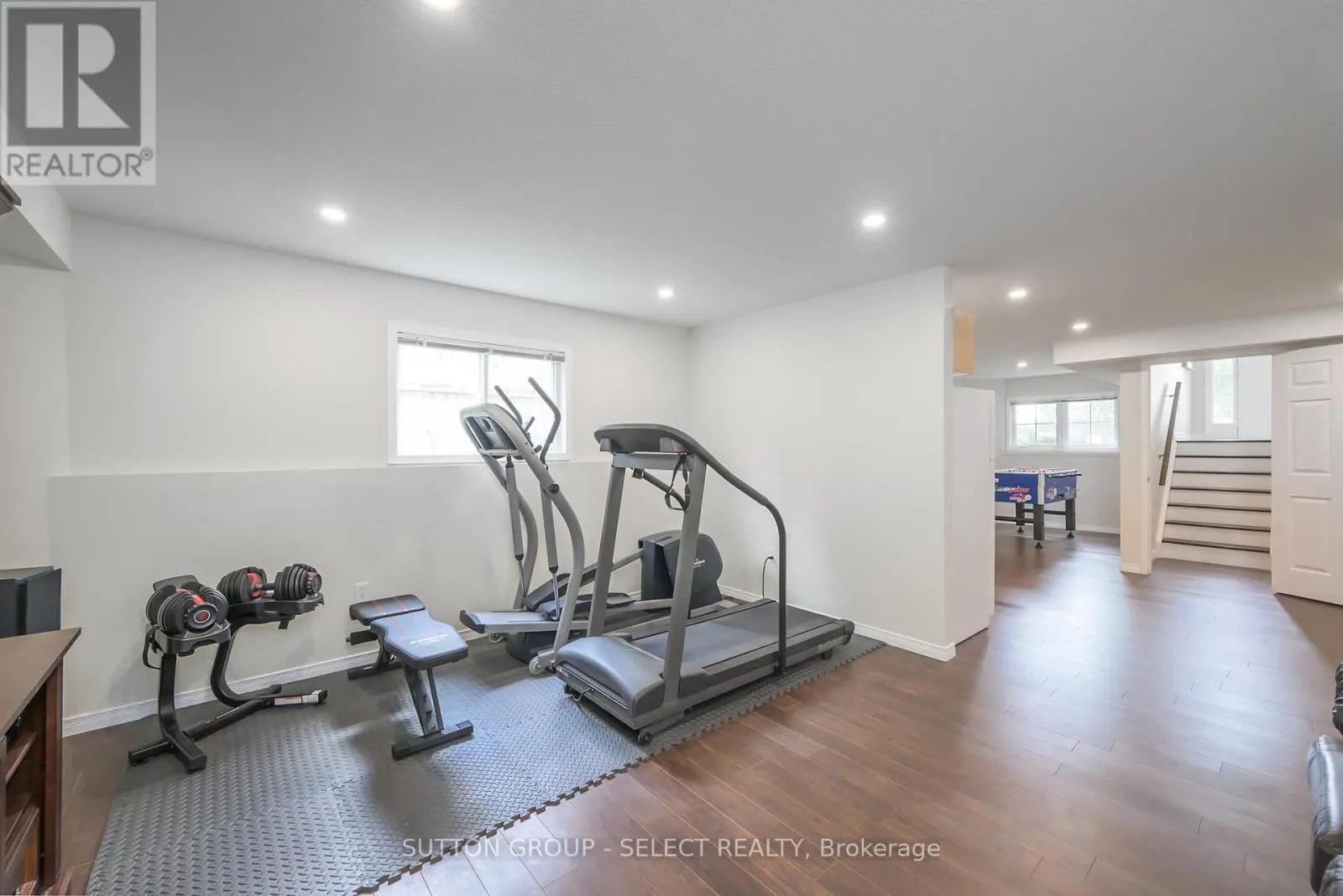 83 MIDDLESEX DRIVE