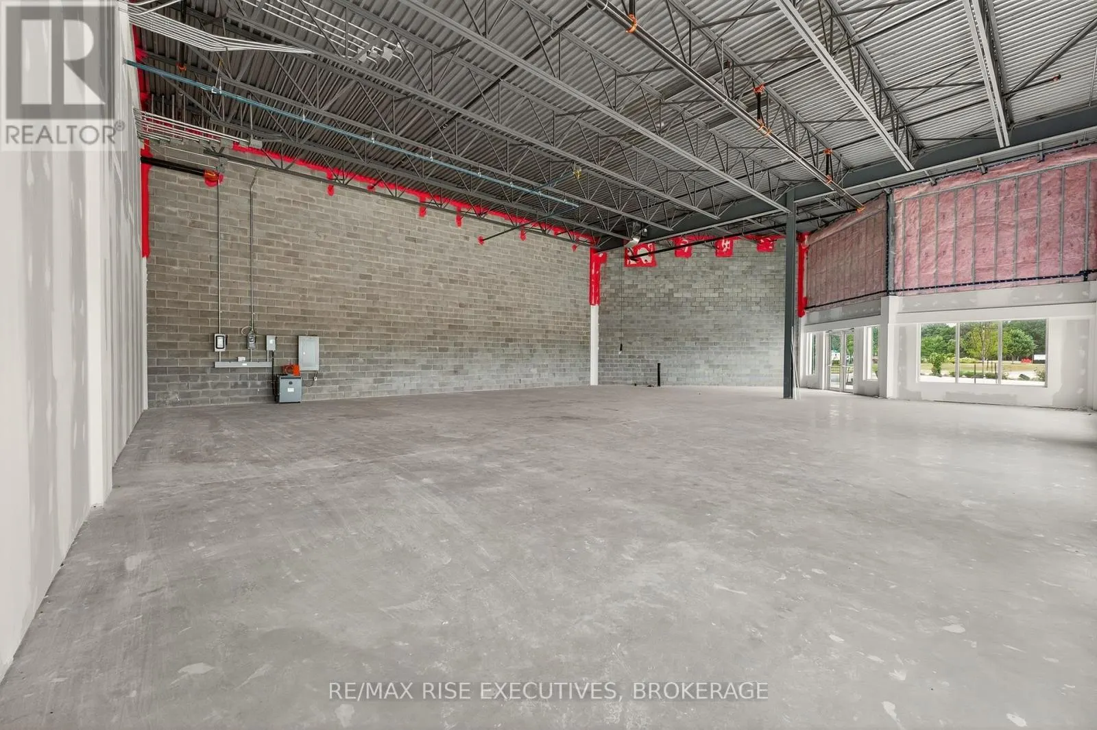 10 - 1325 CENTENNIAL DRIVE N, #10