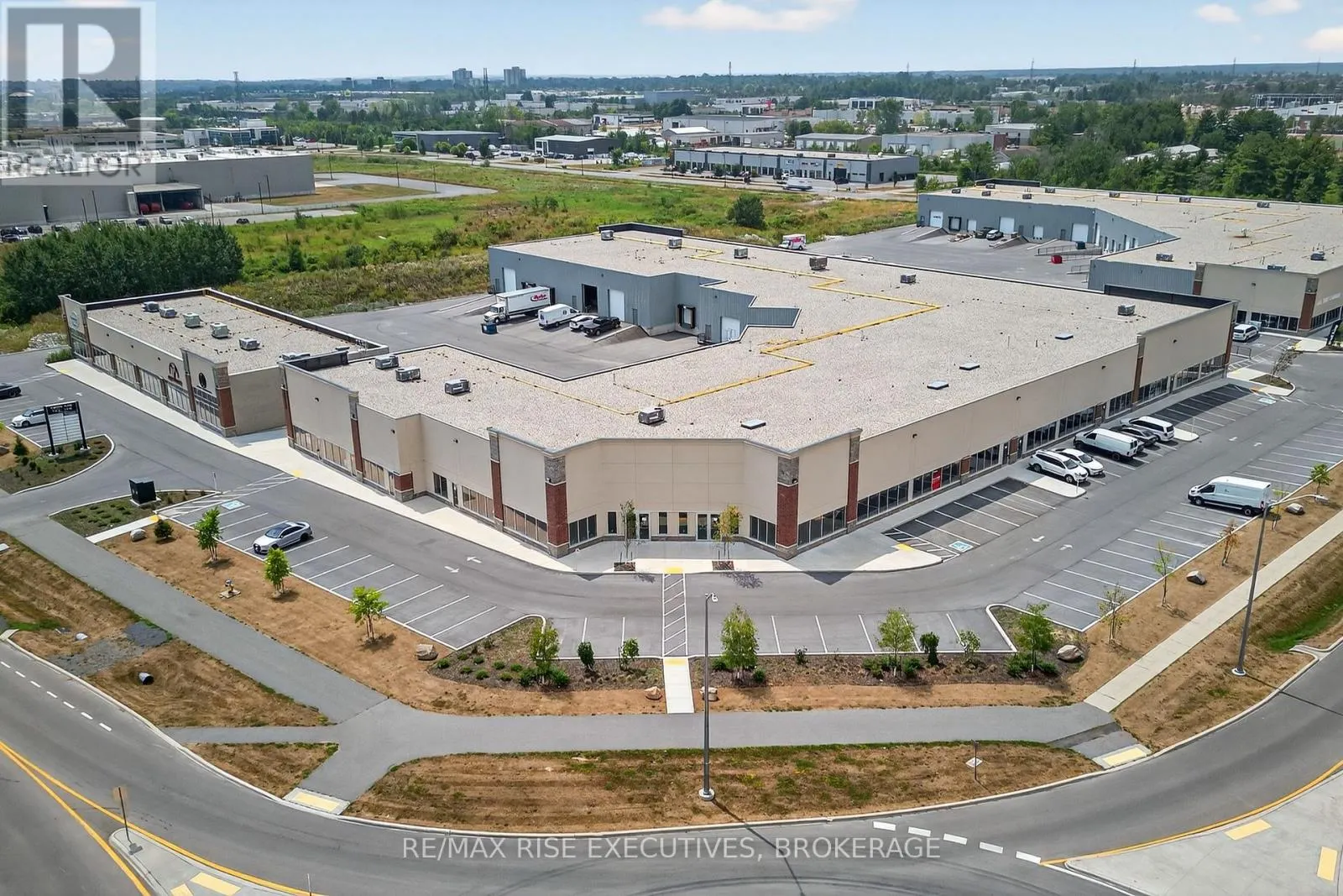 10 - 1325 CENTENNIAL DRIVE N, #10