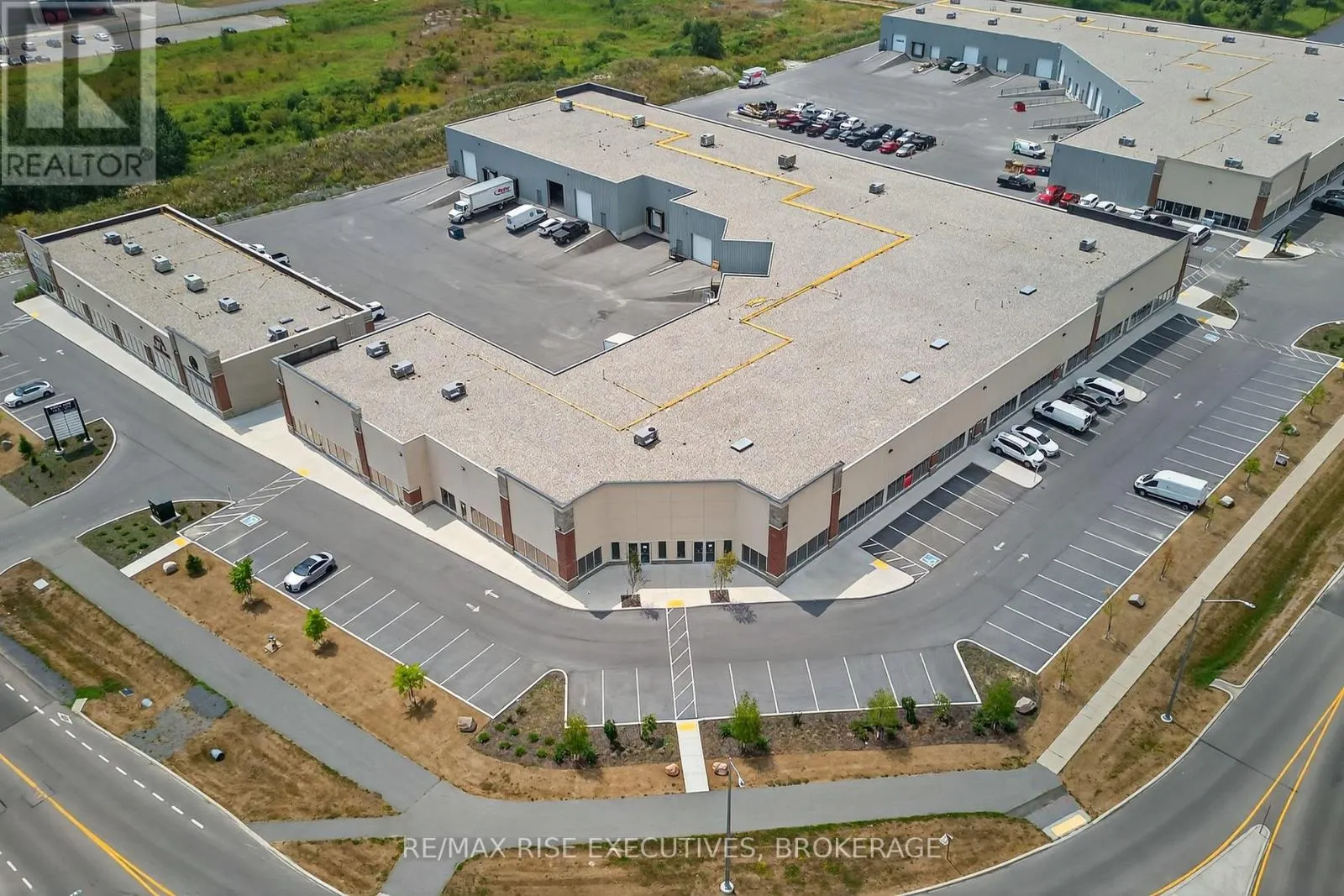 10 - 1325 CENTENNIAL DRIVE N, #10