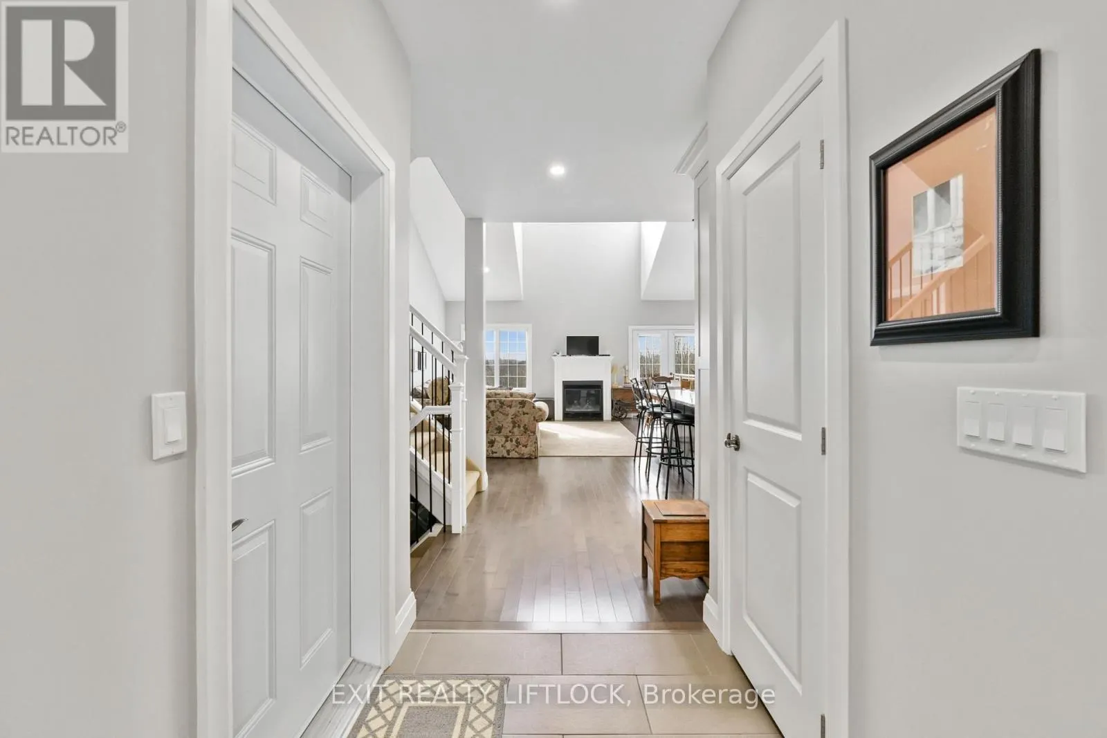 10 - 68 BLOSSOM COURT, #10