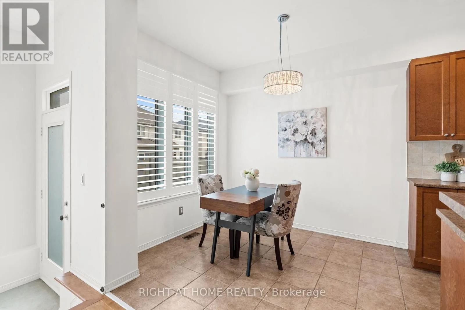 206 CALAVERAS AVENUE