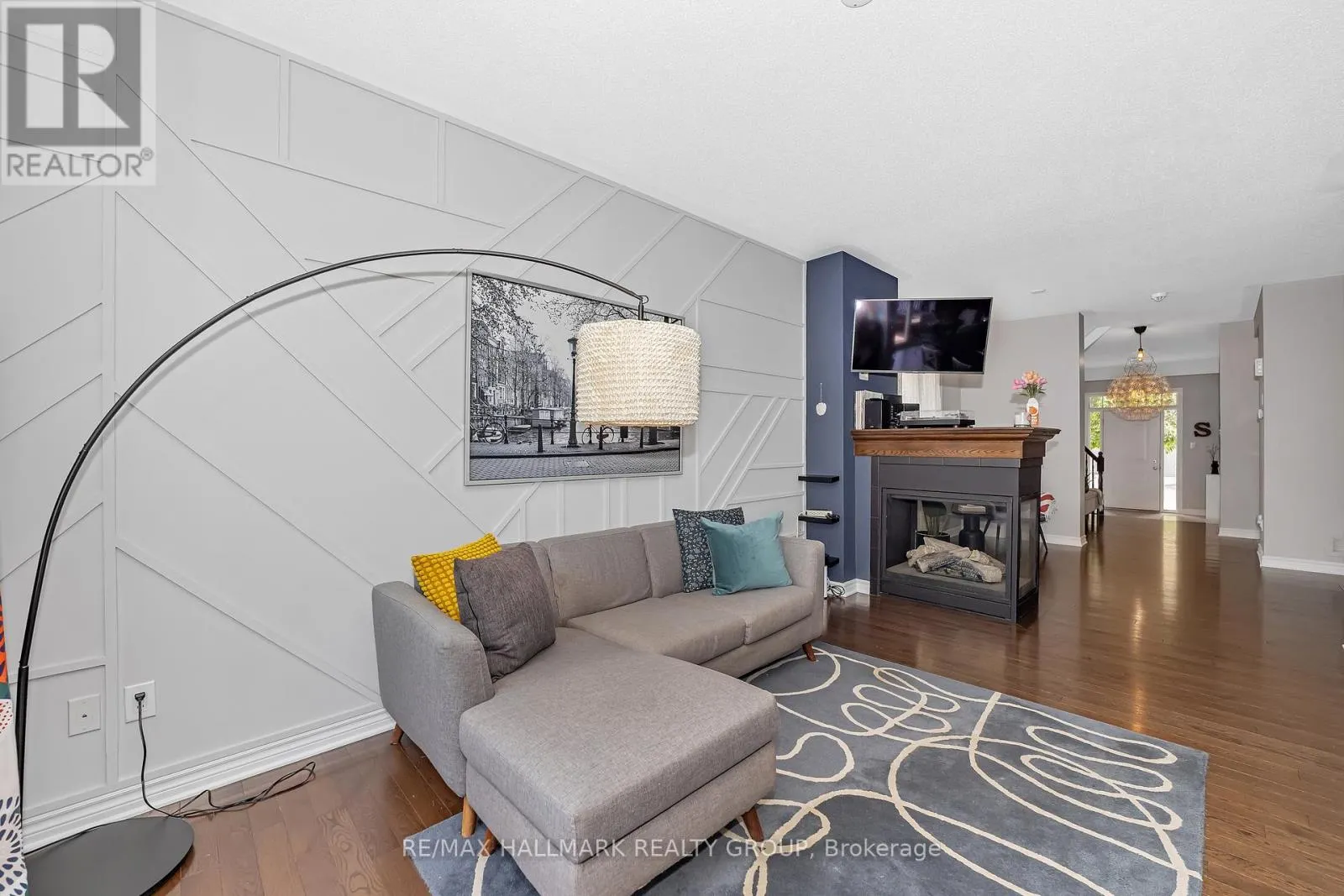 771 HAZELNUT CRESCENT