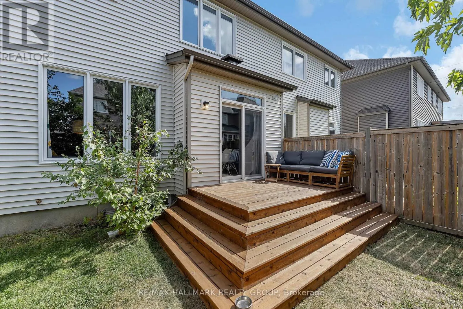 771 HAZELNUT CRESCENT