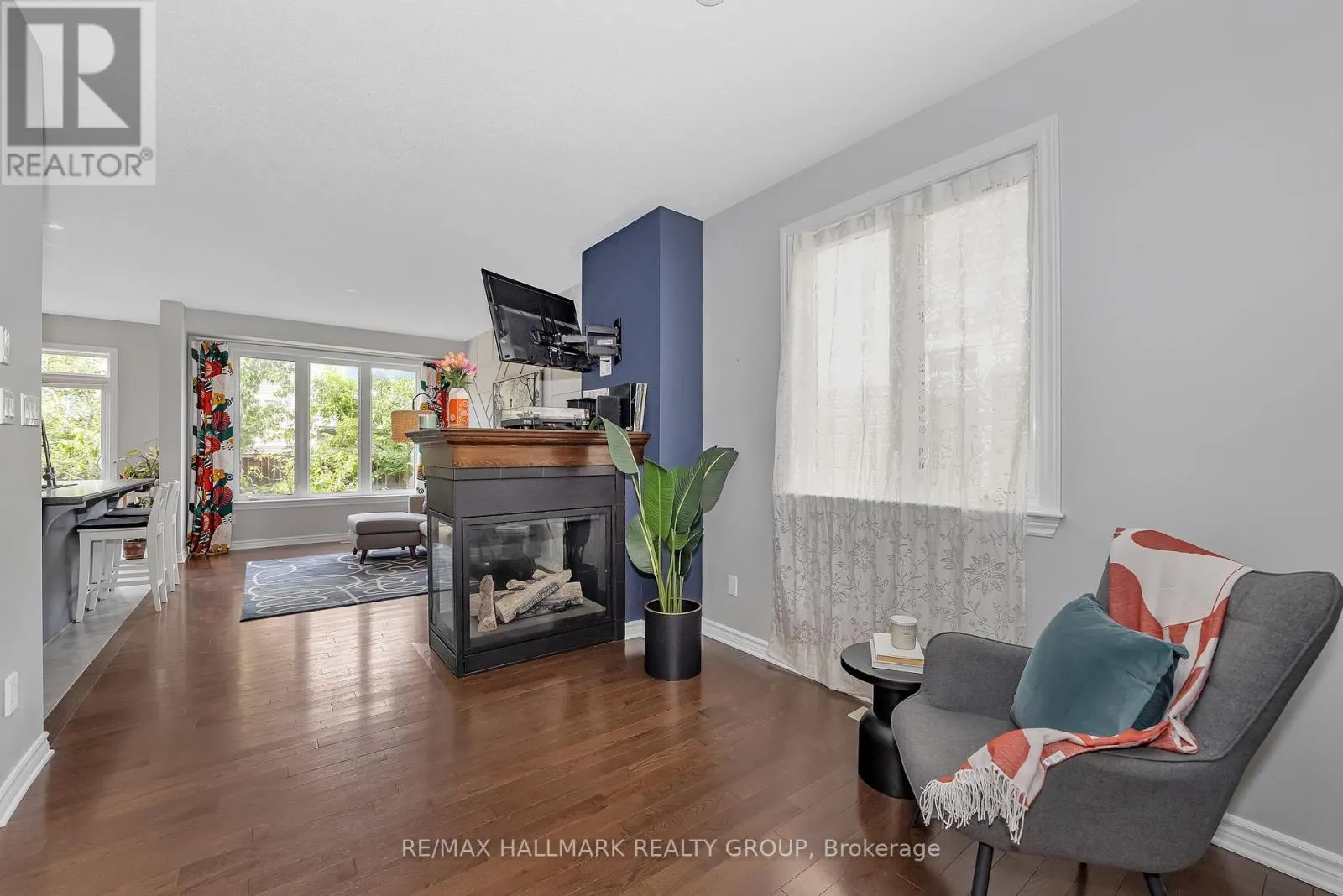 771 HAZELNUT CRESCENT