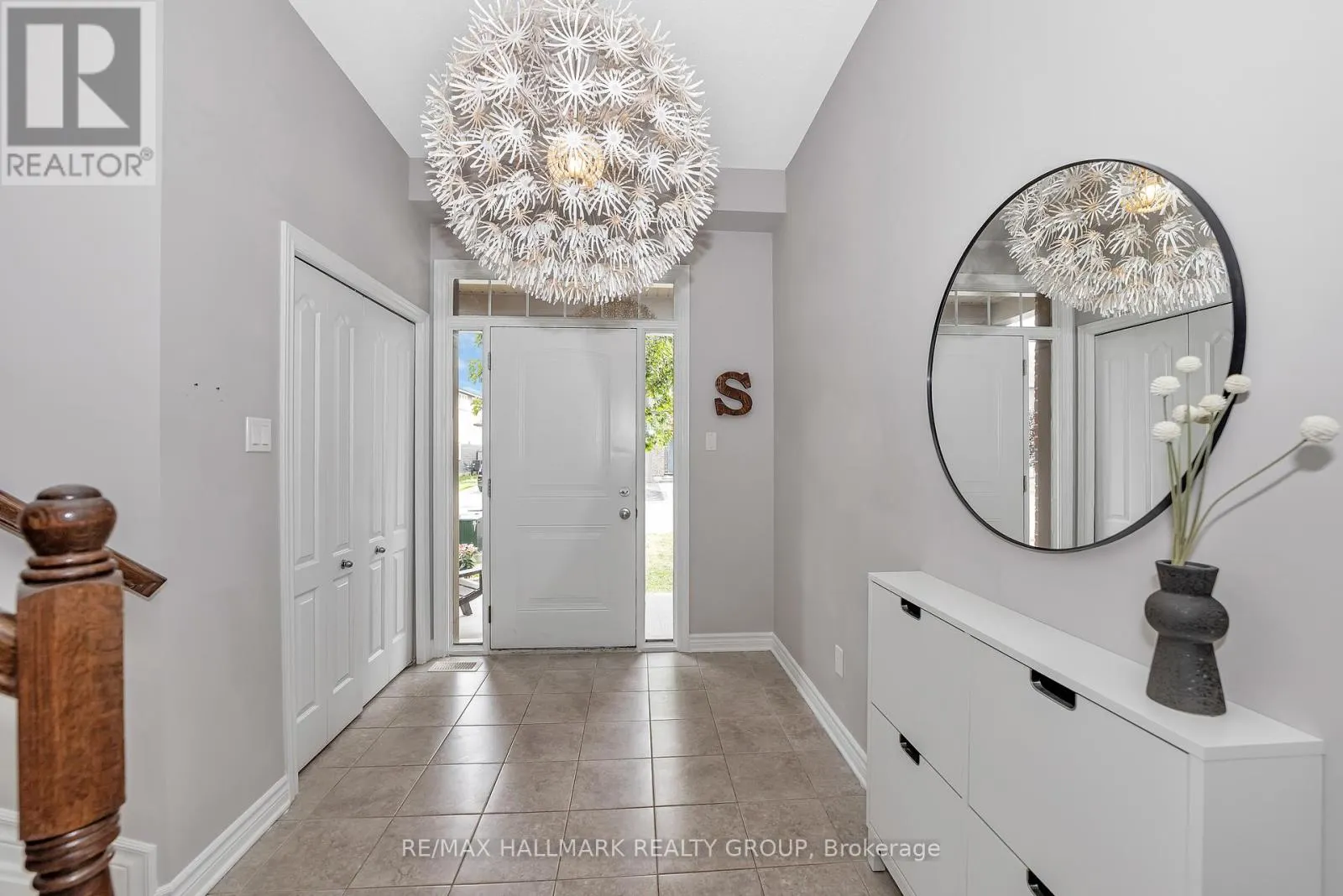771 HAZELNUT CRESCENT