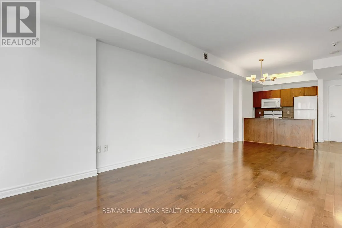 303 - 70 LANDRY STREET