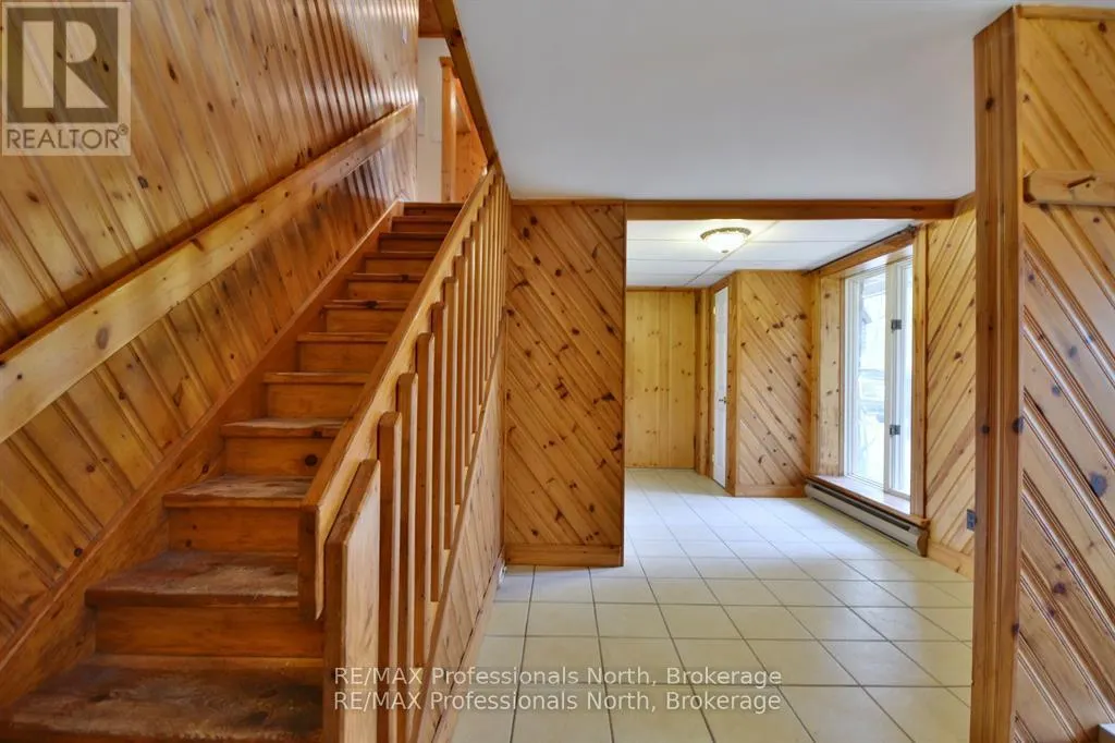20 COULTER LANE