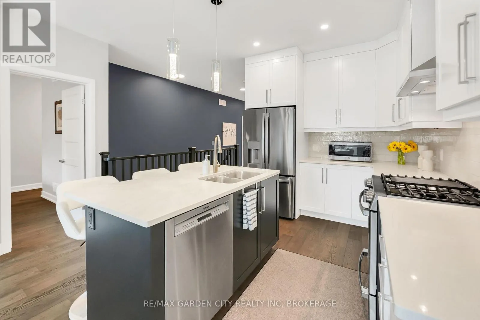 3 CAMPBELL STREET