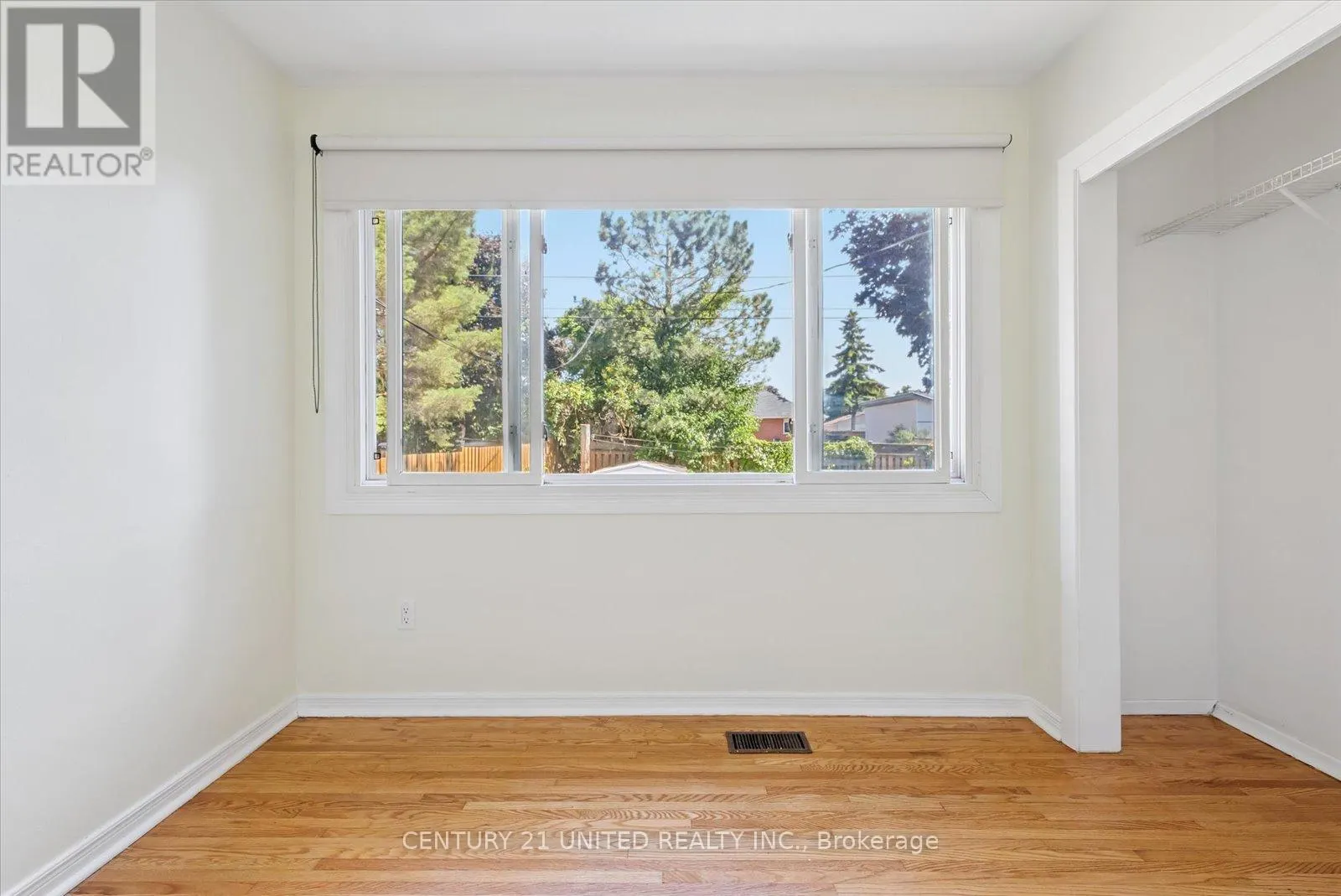 521 RAYMOND STREET