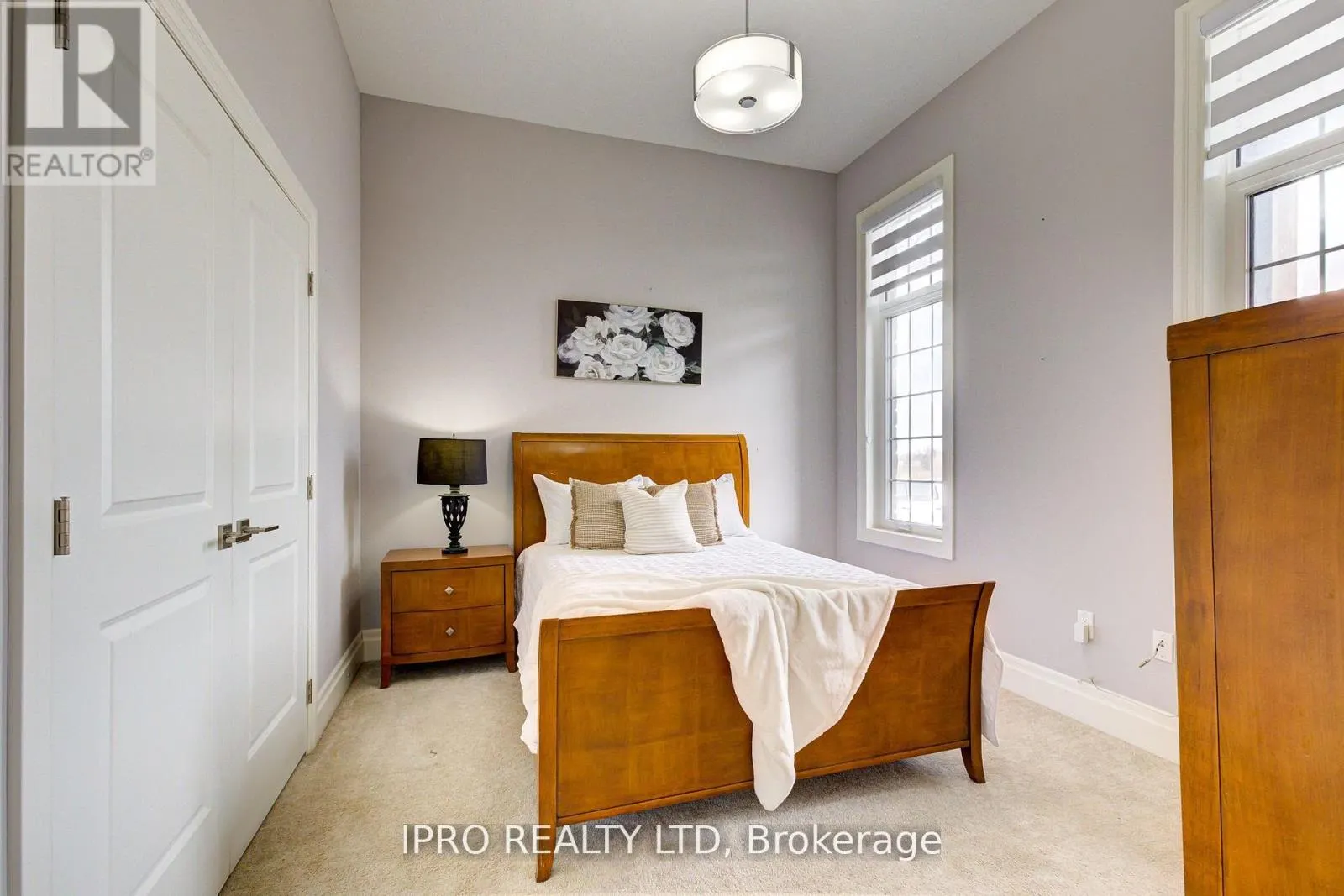 111 SUNSET HILLS CRESCENT