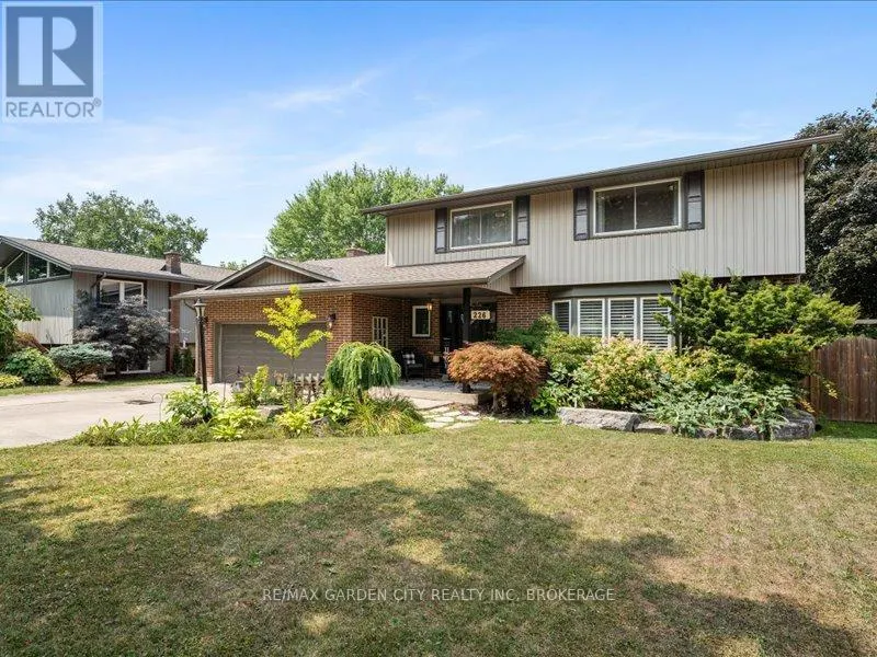 226 RIVERVIEW BOULEVARD