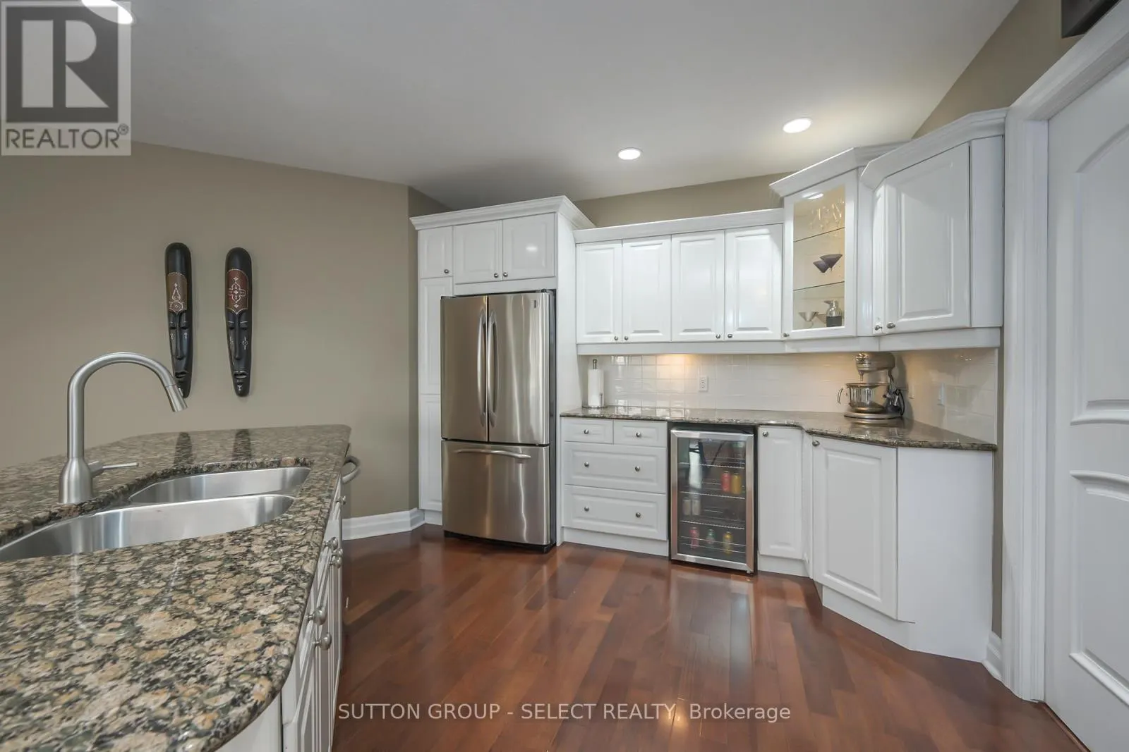 1007 - 250 PALL MALL STREET, #1007