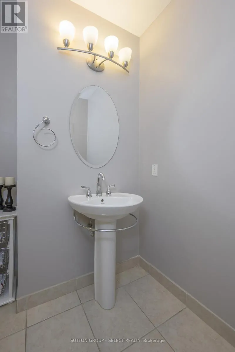 1007 - 250 PALL MALL STREET, #1007