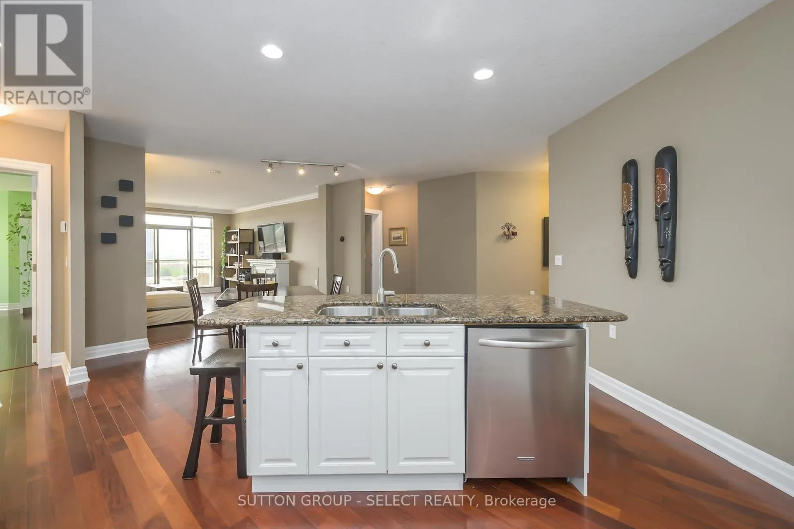 1007 - 250 PALL MALL STREET, #1007