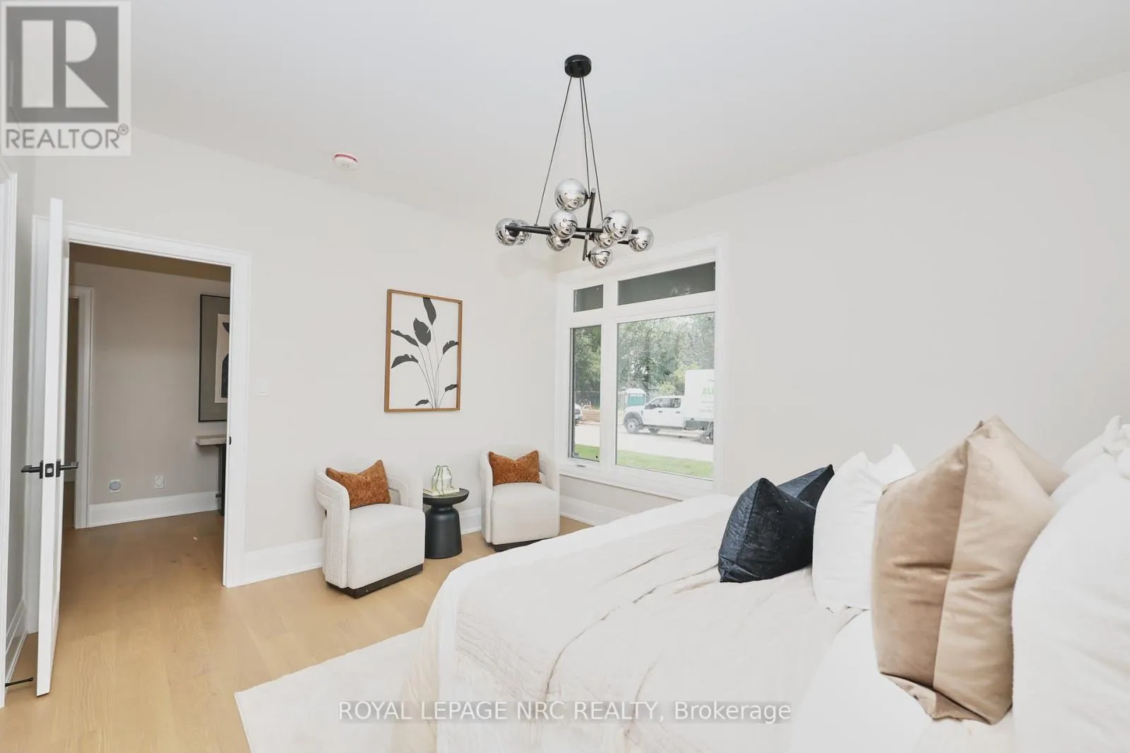 12 ACCURSI CRESCENT