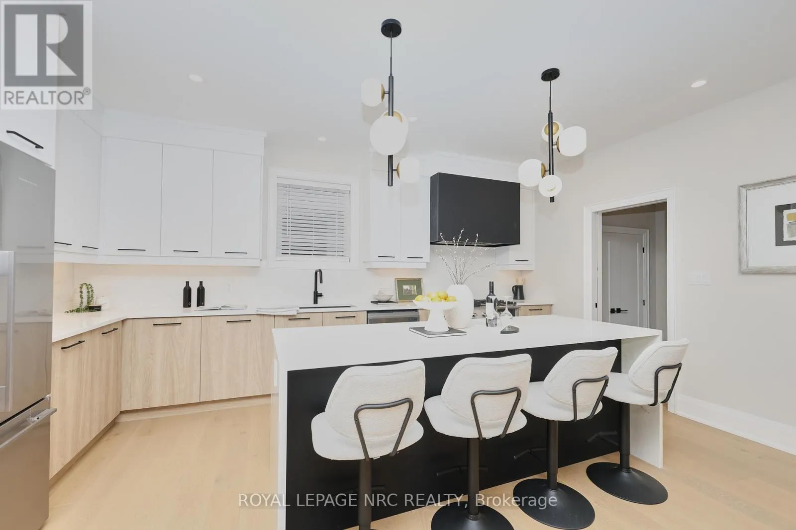 12 ACCURSI CRESCENT