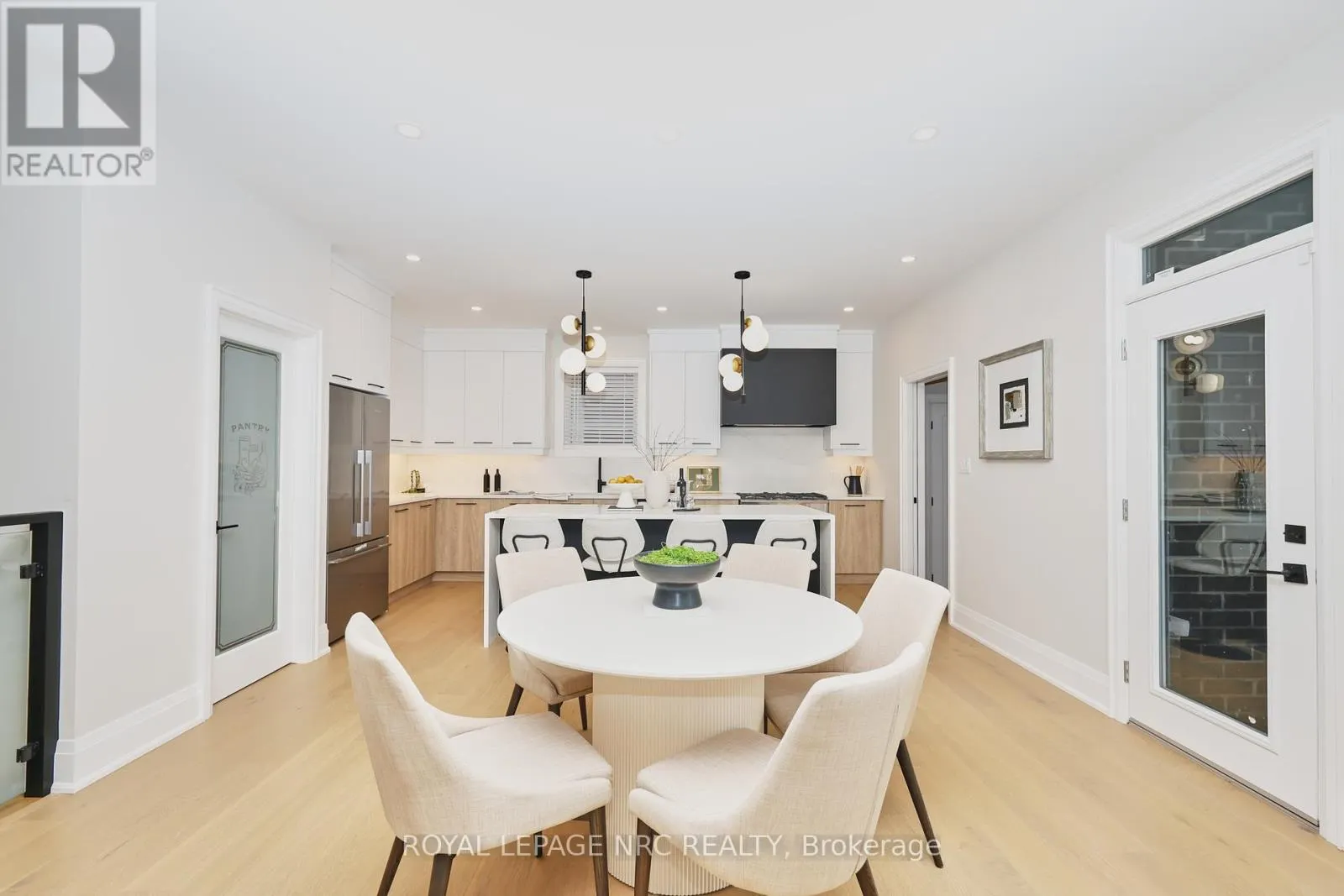12 ACCURSI CRESCENT