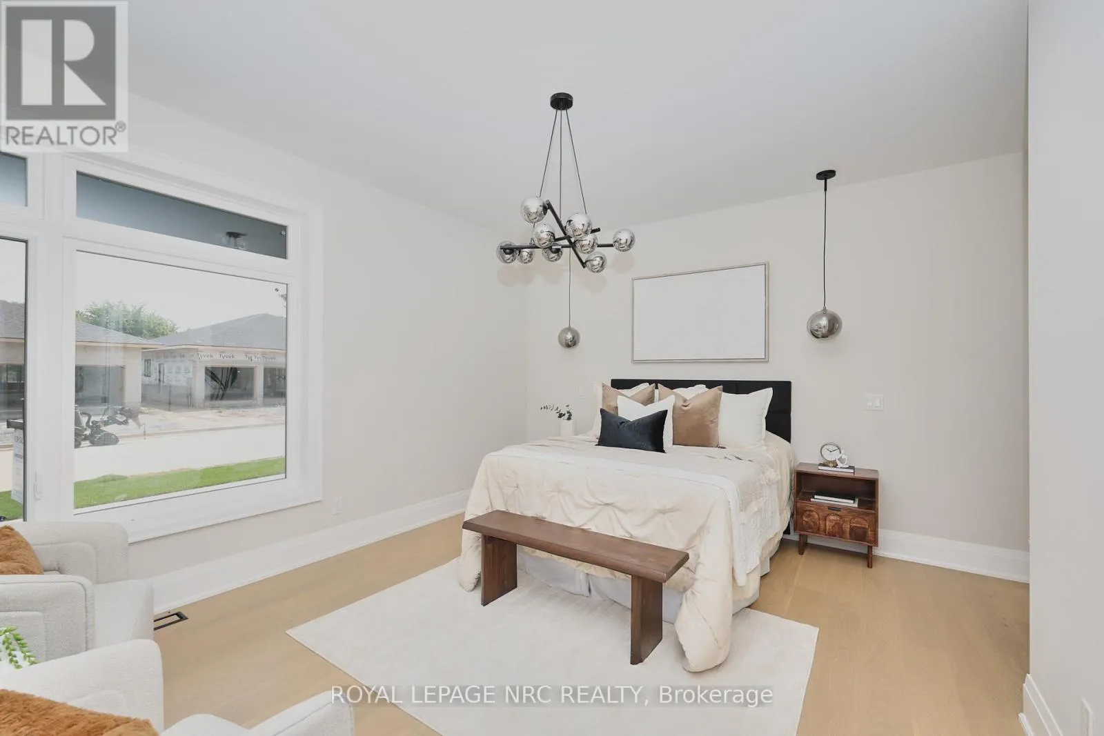 12 ACCURSI CRESCENT