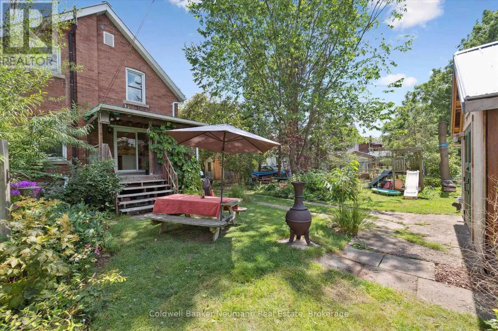 27 LAWRENCE AVENUE