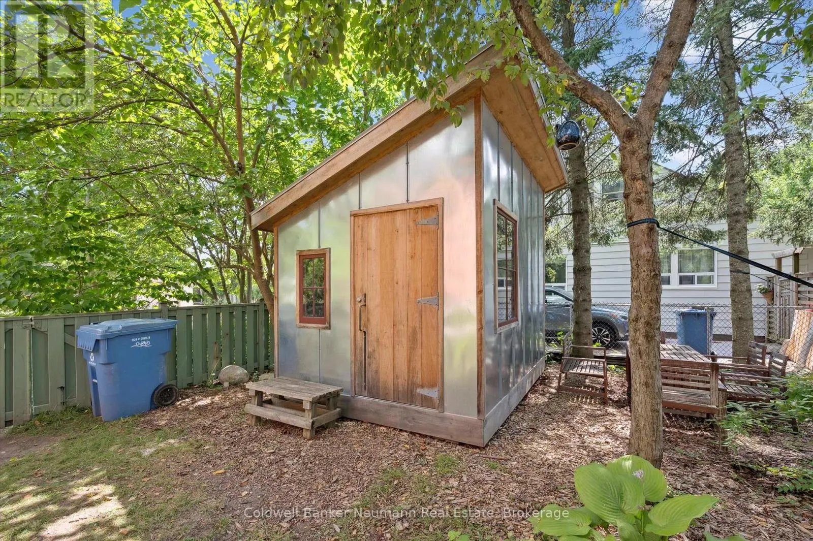 27 LAWRENCE AVENUE