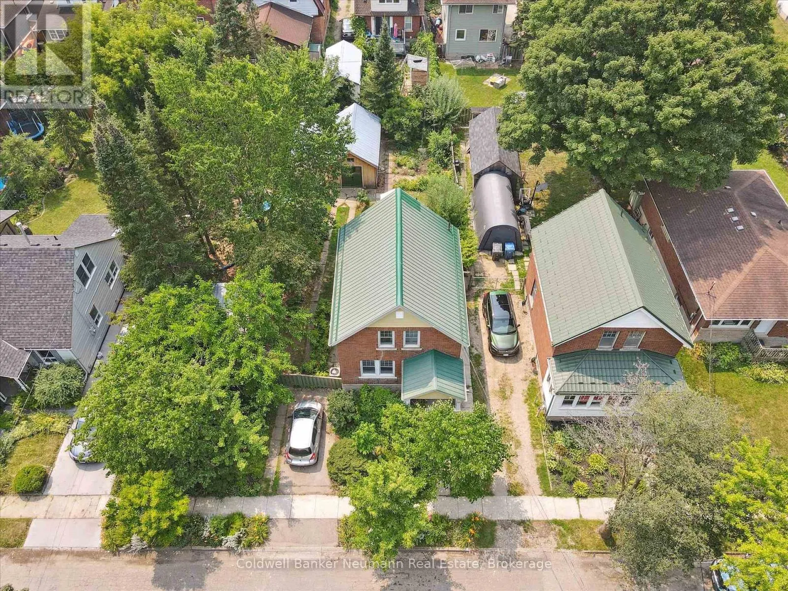 27 LAWRENCE AVENUE