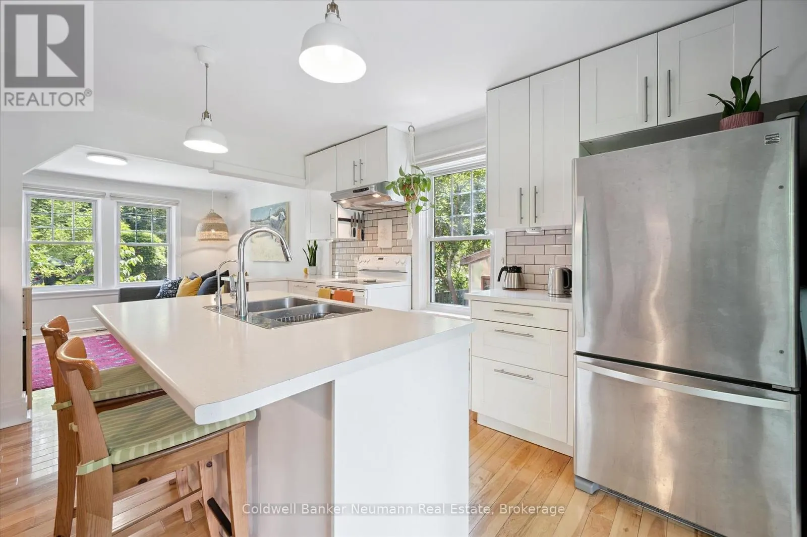 27 LAWRENCE AVENUE