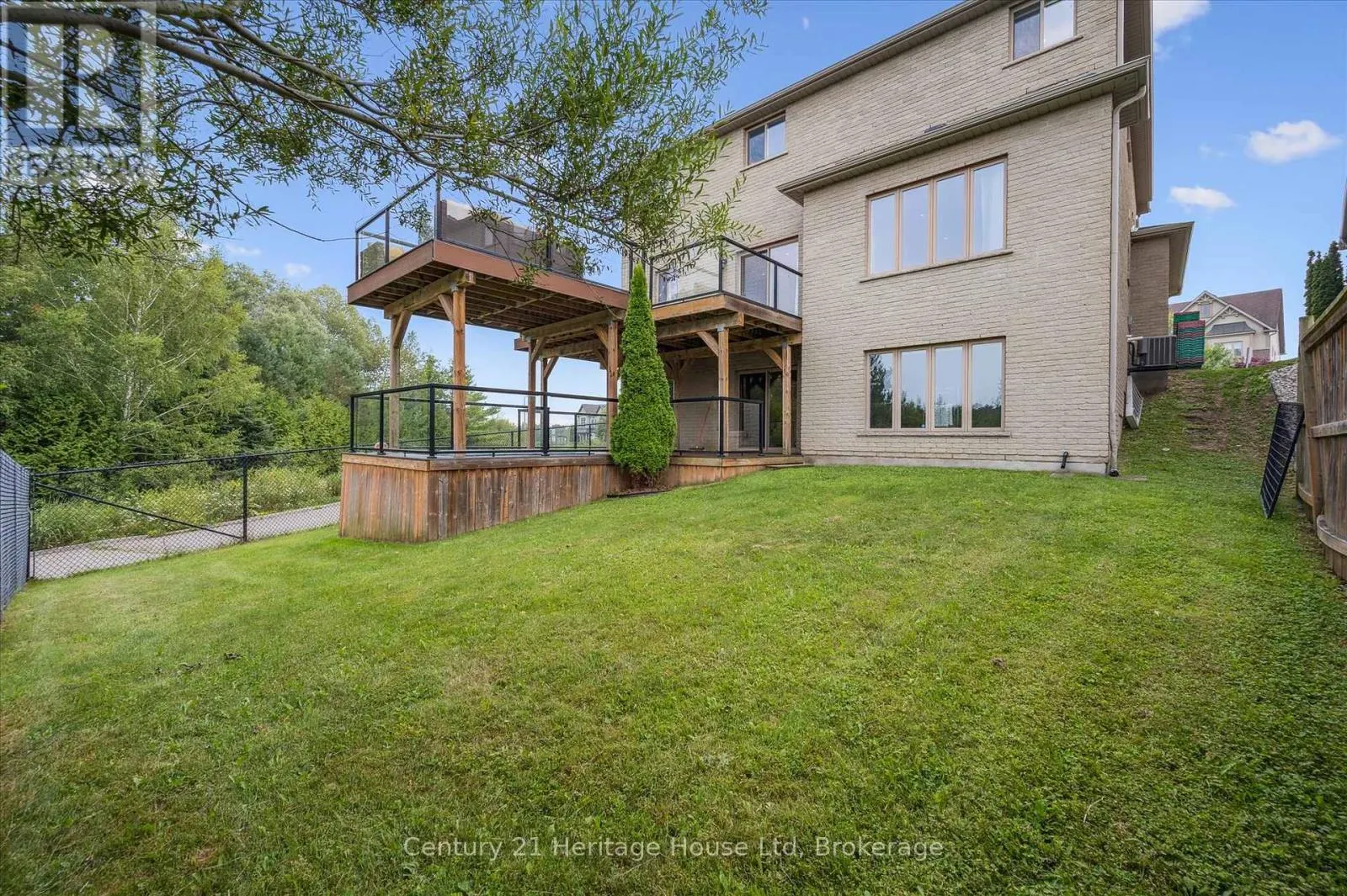 76 ZADUK PLACE