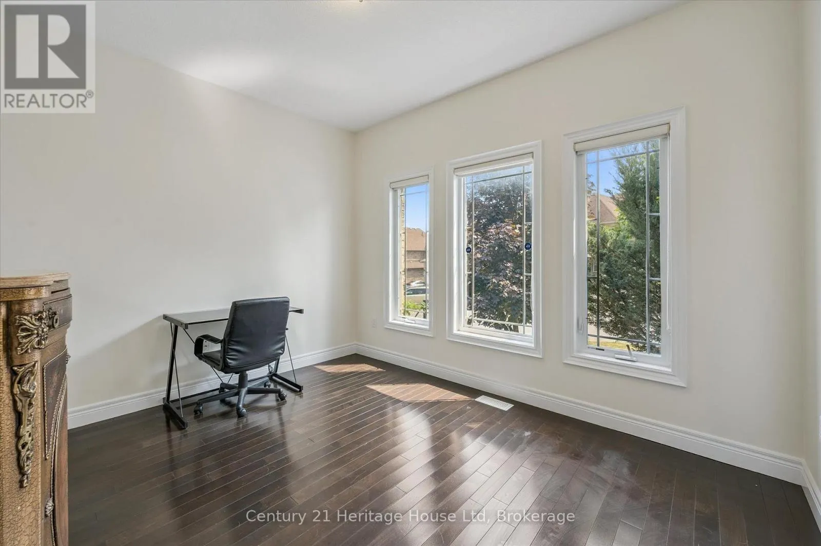 76 ZADUK PLACE