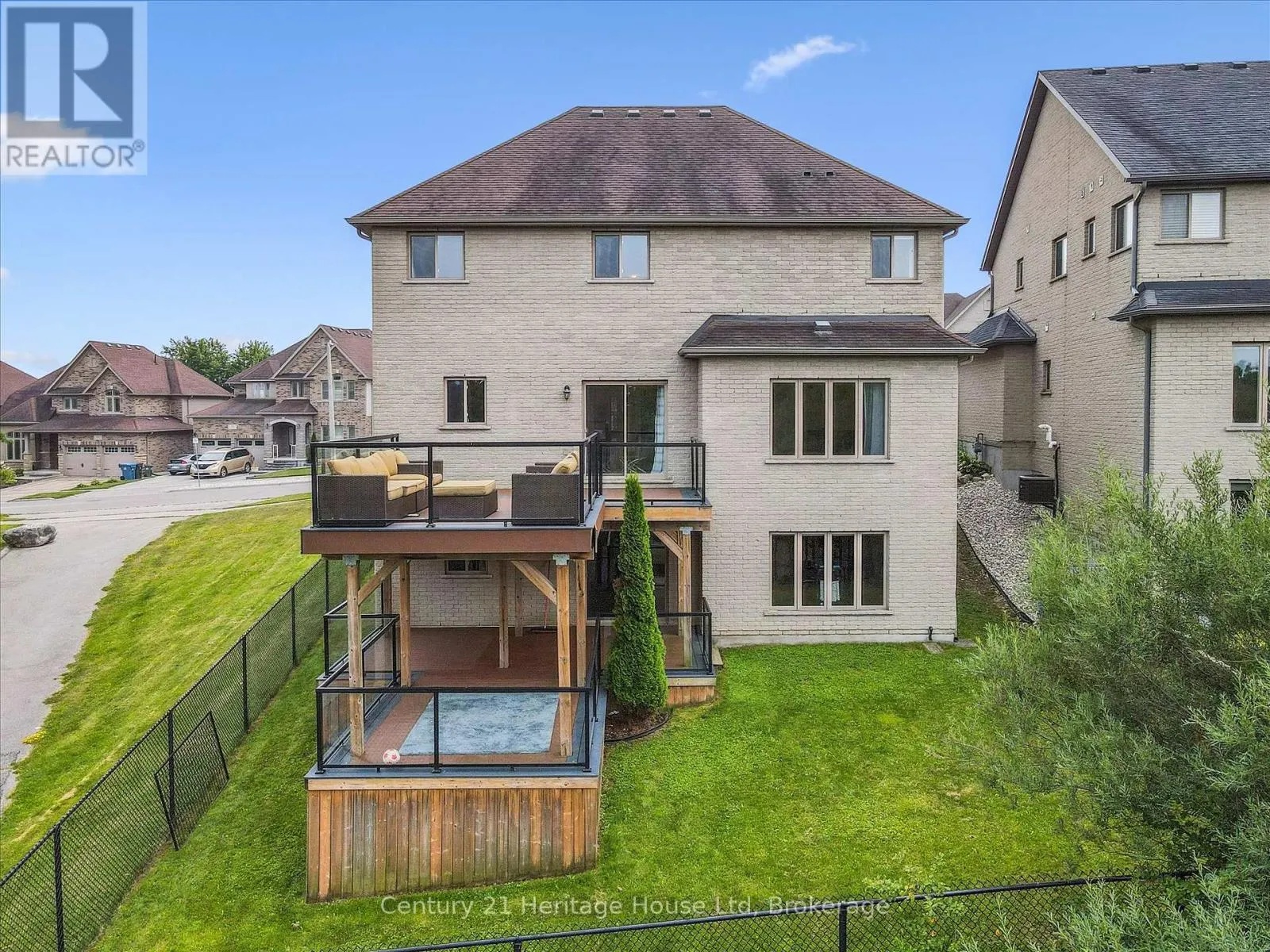76 ZADUK PLACE