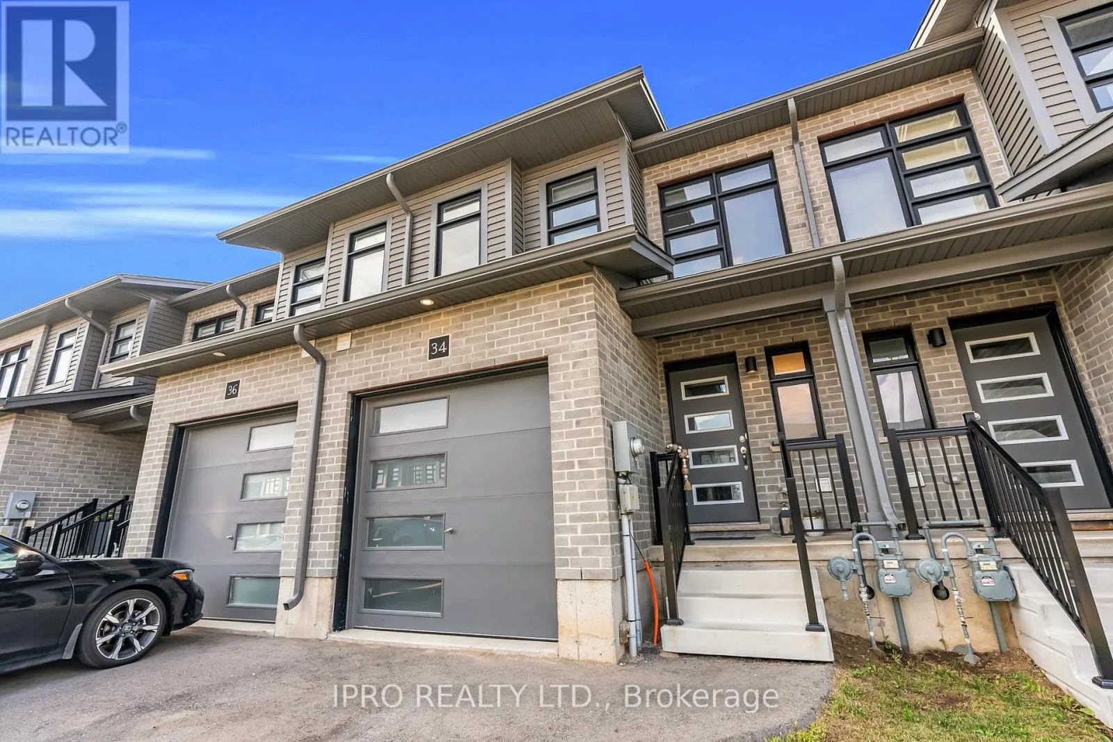 34 WILKINSON AVENUE
