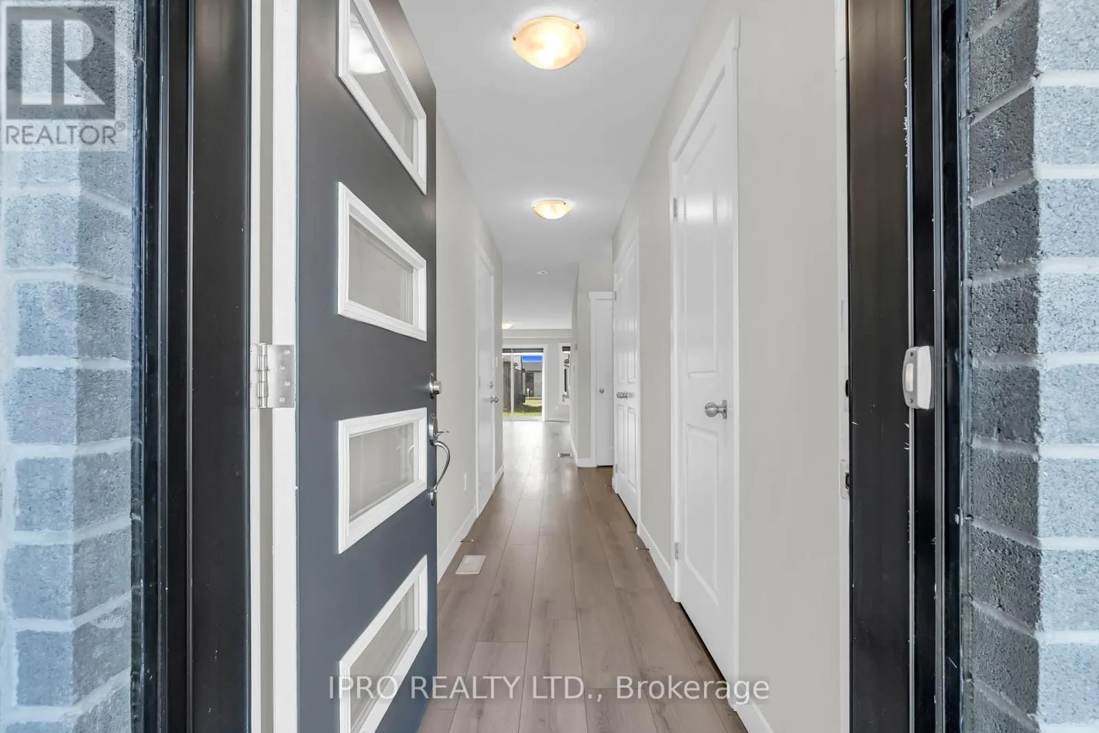 34 WILKINSON AVENUE