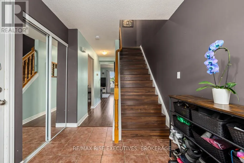 105 MCKEOWN CRESCENT
