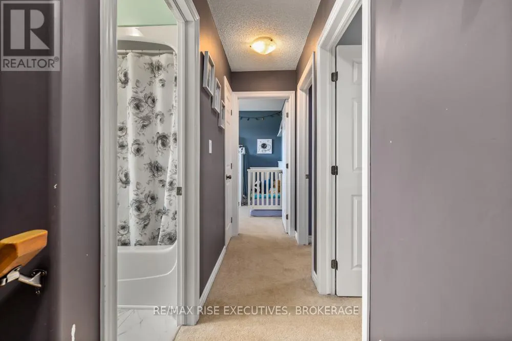 105 MCKEOWN CRESCENT