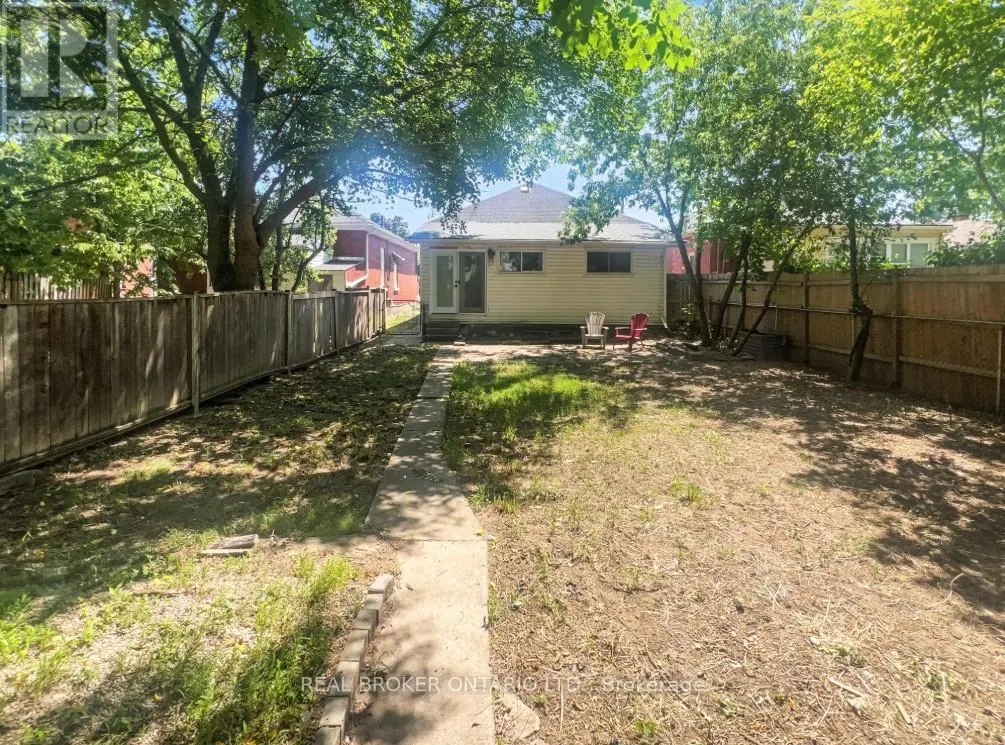 13 SALISBURY AVENUE