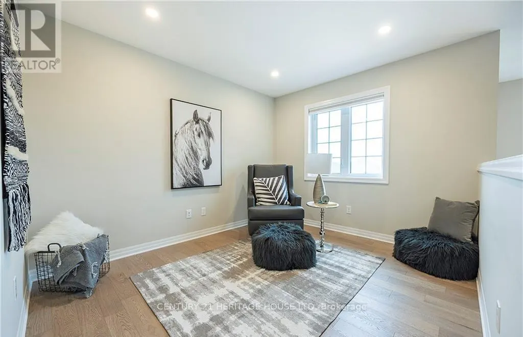 22 FOXTAIL LANE