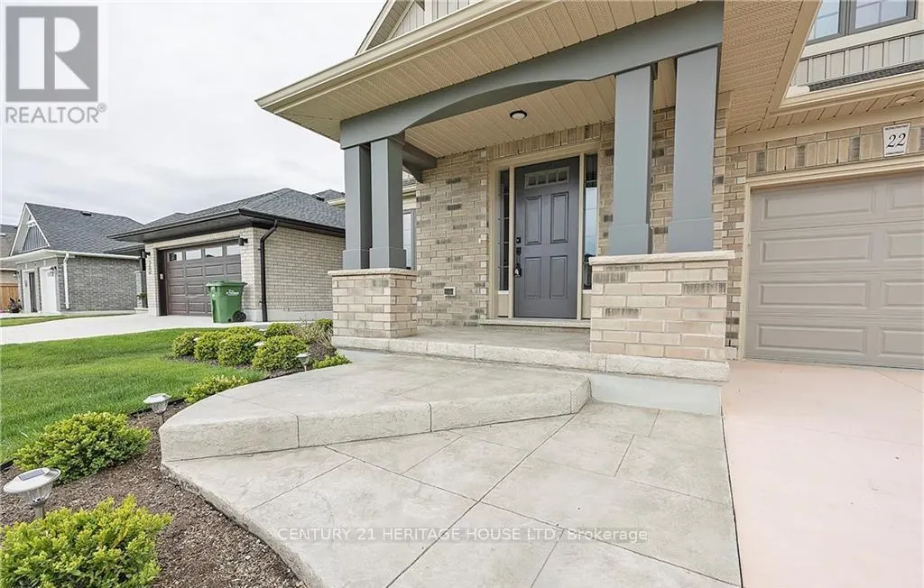 22 FOXTAIL LANE