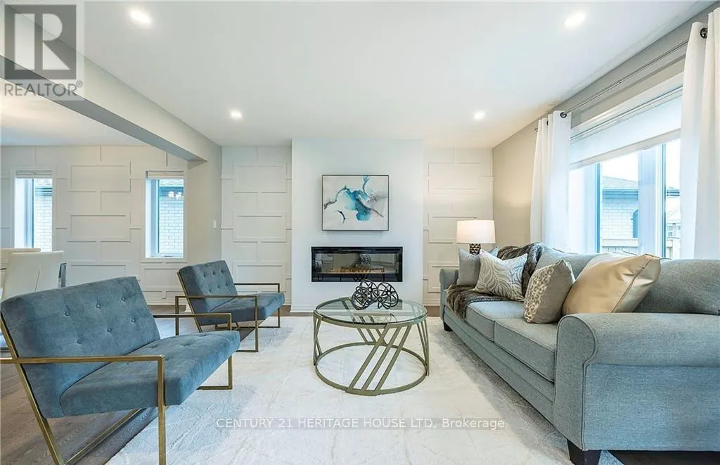 22 FOXTAIL LANE