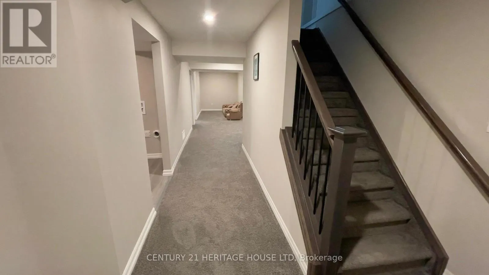 22 FOXTAIL LANE