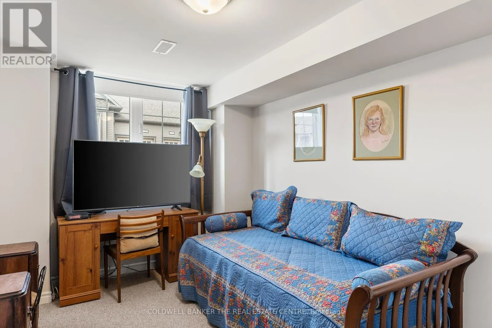 38 - 17 LAKEWOOD CRESCENT S