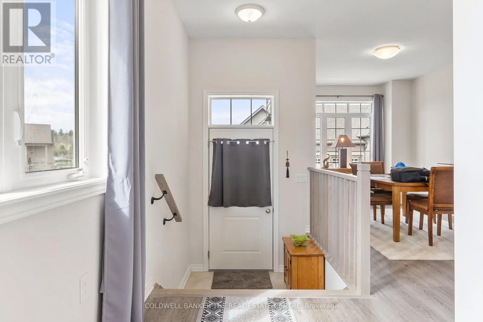 38 - 17 LAKEWOOD CRESCENT S