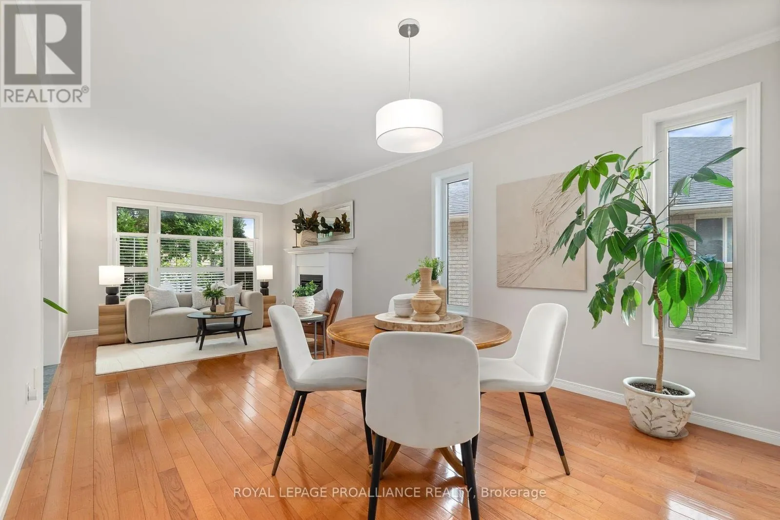 8 LINDEN LANE