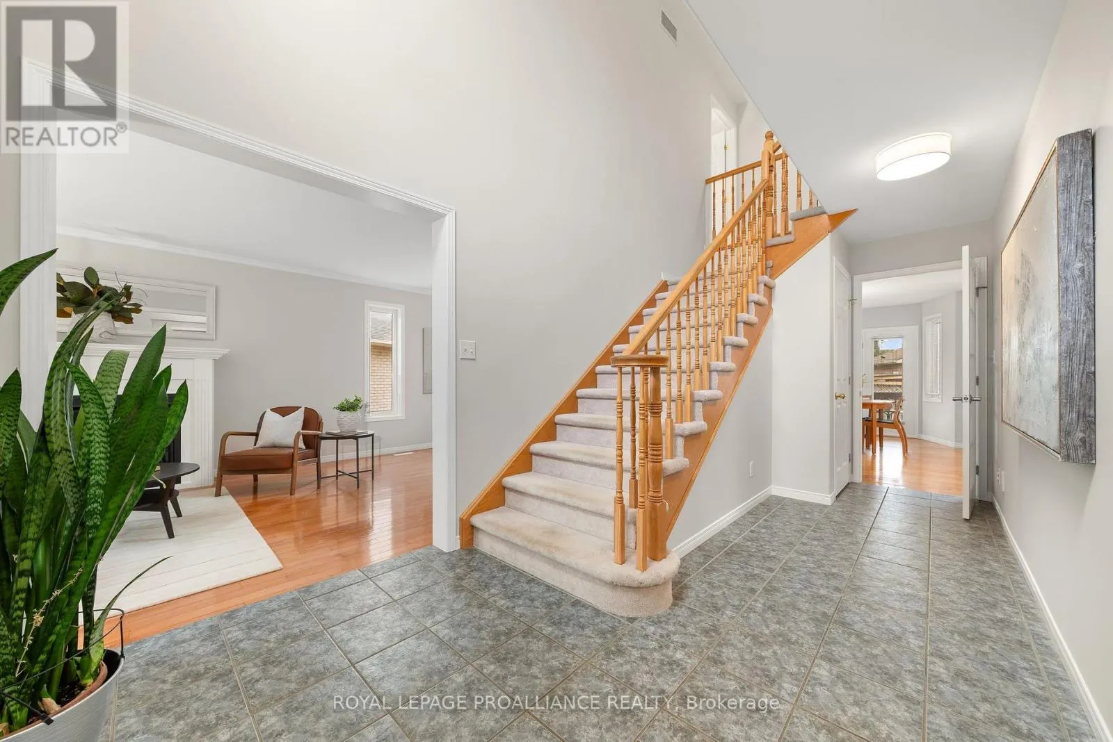 8 LINDEN LANE