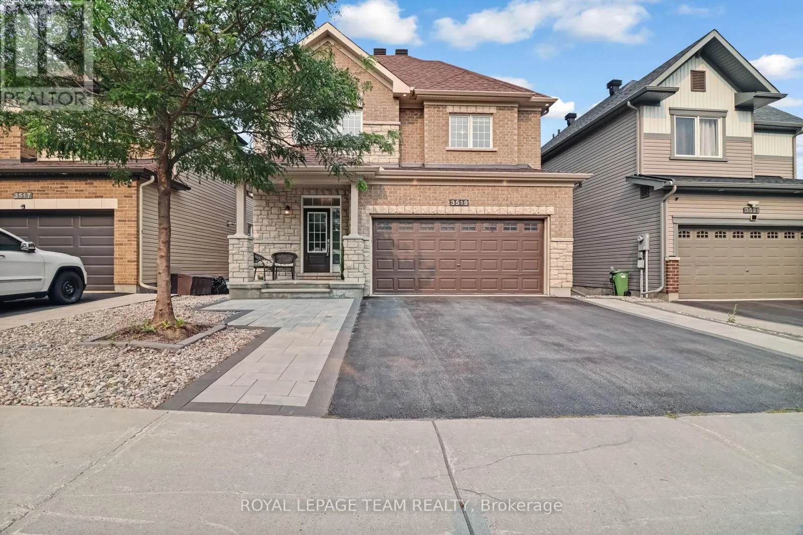 3519 WOODROFFE AVENUE